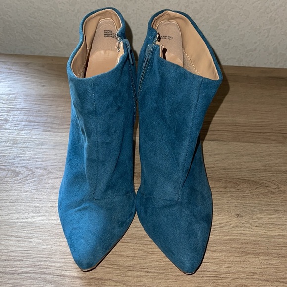 Teal Brooke Block Heel Bootie, Size 8 - Picture 2 of 7